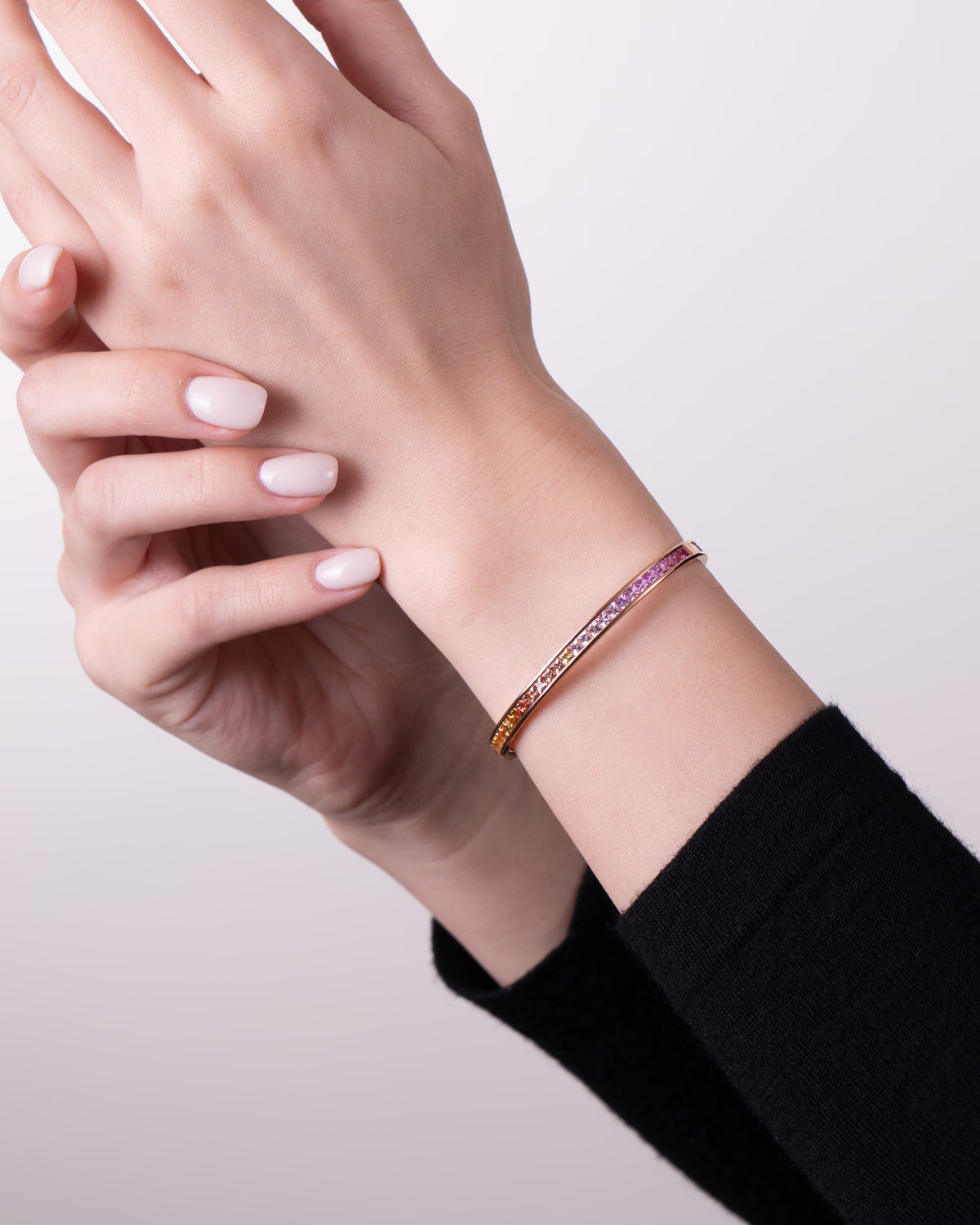 MULTICOLOR SAPPHIRE BANGLE